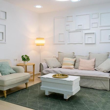 Apartment Caleta Beach Малага Екстер'єр фото