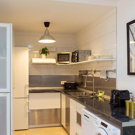 Apartment Caleta Beach Малага Екстер'єр фото