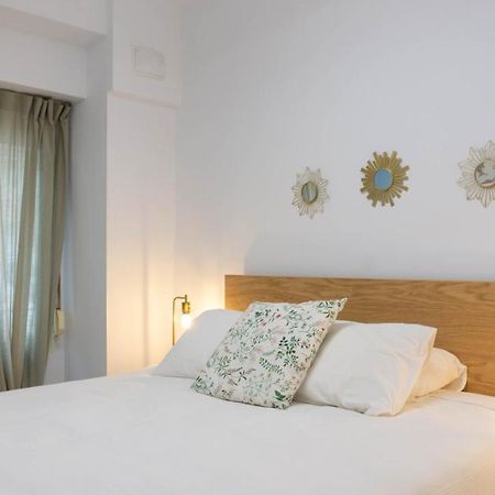 Apartment Caleta Beach Малага Екстер'єр фото