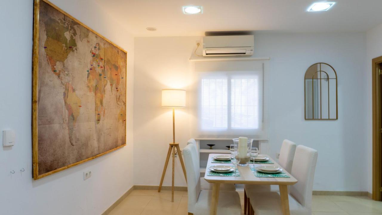 Apartment Caleta Beach Малага Екстер'єр фото