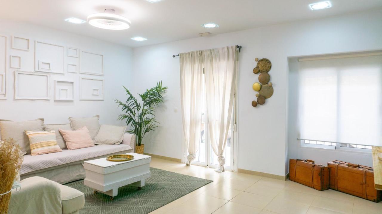 Apartment Caleta Beach Малага Екстер'єр фото